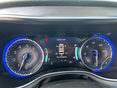 New 2025 Chrysler Pacifica Limited image 49