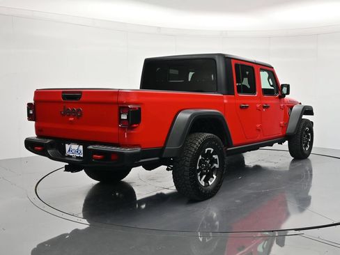 Used 2026 Jeep Gladiator Rubicon AWD/4WD image 5