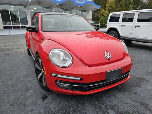 Used 2013 Volkswagen Beetle Turbo Fender image 4
