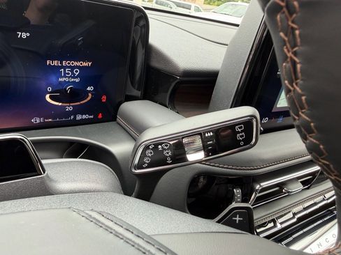 New 2026 Lincoln Aviator Reserve AWD/4WD image 38