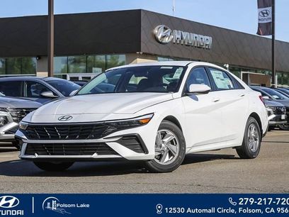 New 2026 Hyundai Elantra SE