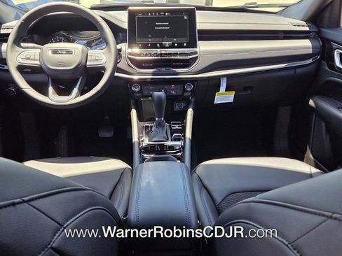 New 2026 Jeep Compass Latitude AWD/4WD image 8