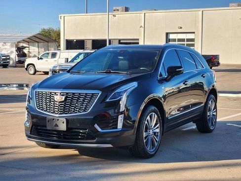 Used 2020 Cadillac XT5 Premium Luxury image 12