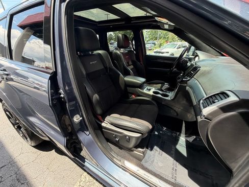 Used 2020 Jeep Grand Cherokee SRT AWD/4WD image 32