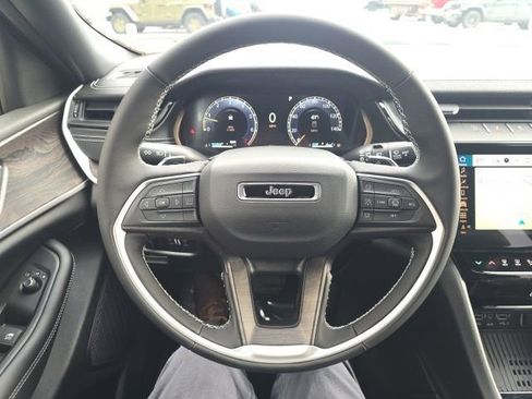 New 2026 Jeep Grand Cherokee Laredo image 15