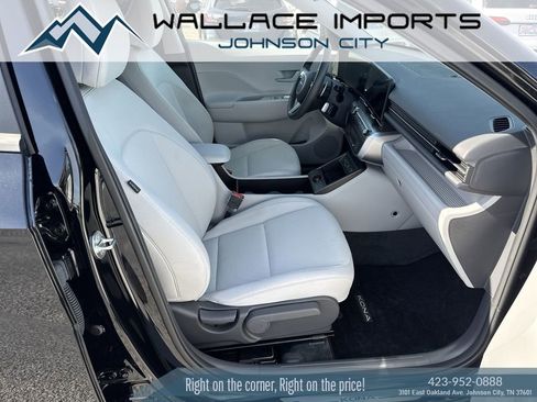 Used 2025 Hyundai Kona SEL AWD/4WD image 38