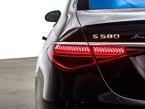 Certified 2025 Mercedes-Benz S 580 4MATIC Sedan image 17