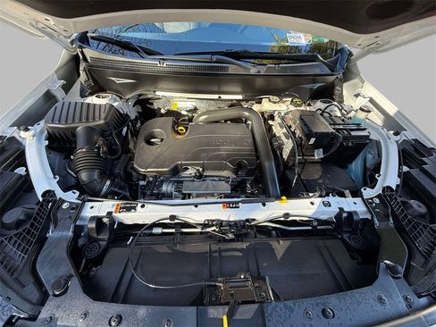 Used 2024 GMC Terrain SLE image 21