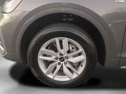 Used 2023 Audi Q5 2.0T Premium w/ Convenience Package image 12