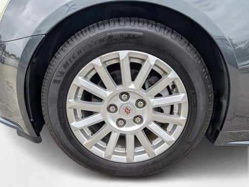 Used 2011 Cadillac CTS Luxury RWD image 9