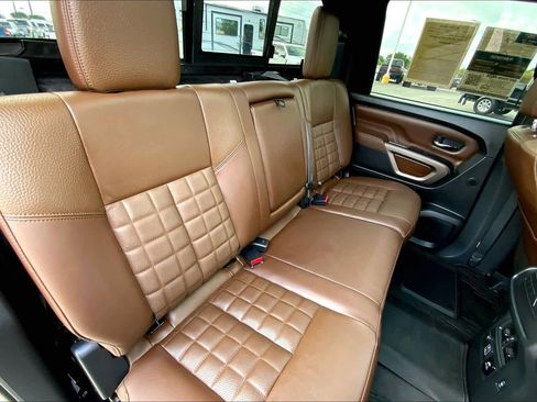 Used 2023 Nissan Titan Platinum Reserve w/ Moonroof Package image 18