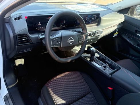 New 2026 Nissan Sentra SR FWD image 11