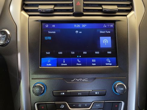 Used 2020 Ford Fusion SE image 25