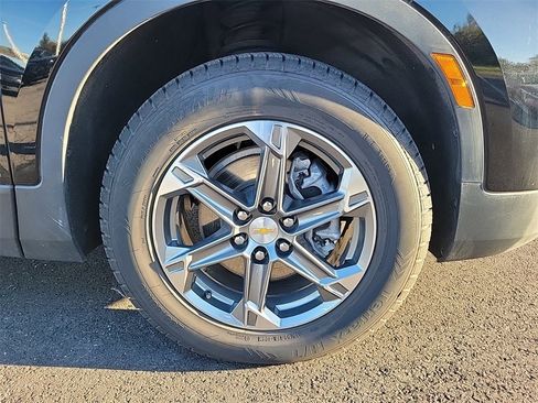 Used 2023 Chevrolet Blazer LT w/ Driver Confidence Package image 5