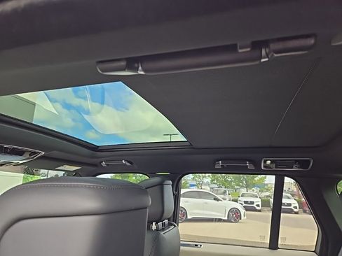 Certified 2021 Land Rover Range Rover P525 Westminster Edition AWD/4WD image 15