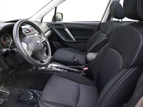 Used 2014 Subaru Forester 2.5i Premium w/ Popular Package #2 AWD/4WD image 11