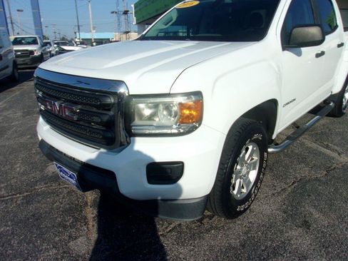 Used 2016 GMC Canyon 2WD Crew Cab w/ Convenience Package image 8
