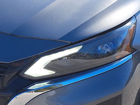 Used 2024 Nissan Altima 2.5 SV image 28