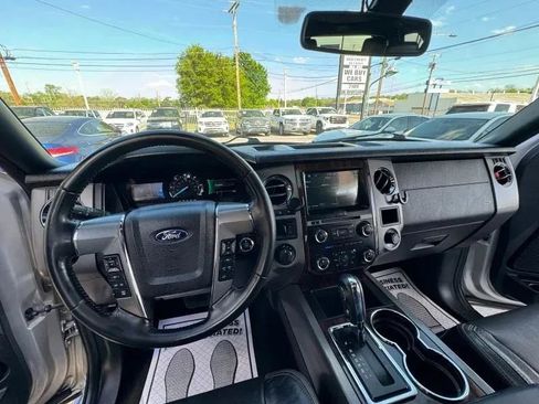 Used 2016 Ford Expedition EL Platinum AWD/4WD image 28