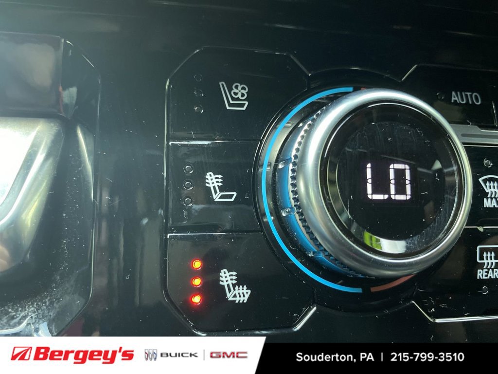 Used 2025 GMC Sierra 1500 AT4 AWD/4WD image 39