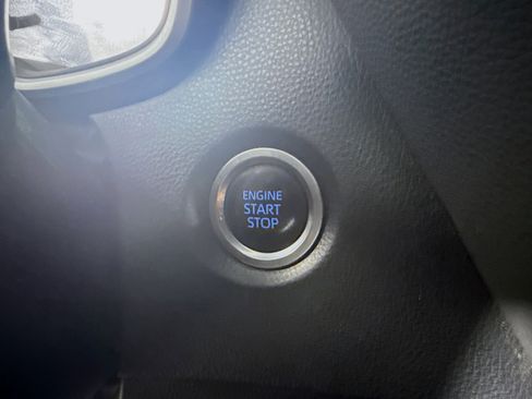 Used 2021 Toyota Corolla SE image 21