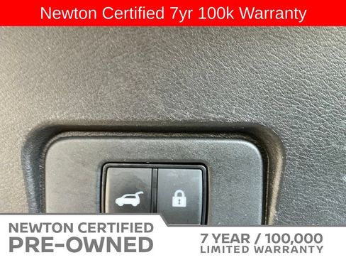Used 2025 Nissan Rogue SV FWD image 19
