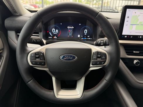 New 2026 Ford Explorer Active w/ Active Comfort Package RWD image 13