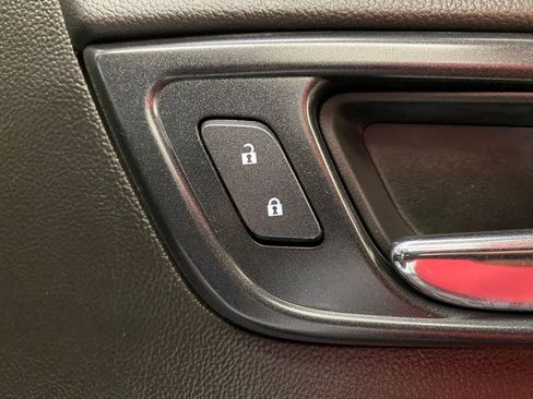 Used 2019 Chevrolet Suburban Premier image 42