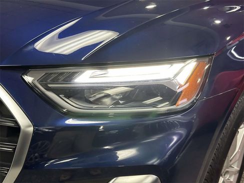 Used 2023 Audi Q5 2.0T Premium w/ Convenience Package image 8