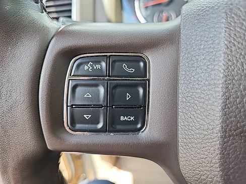 Used 2012 RAM 1500 Laramie AWD/4WD image 18