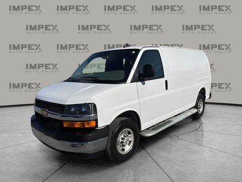 Used 2023 Chevrolet Express 2500 w/ Driver Convenience Package image 1