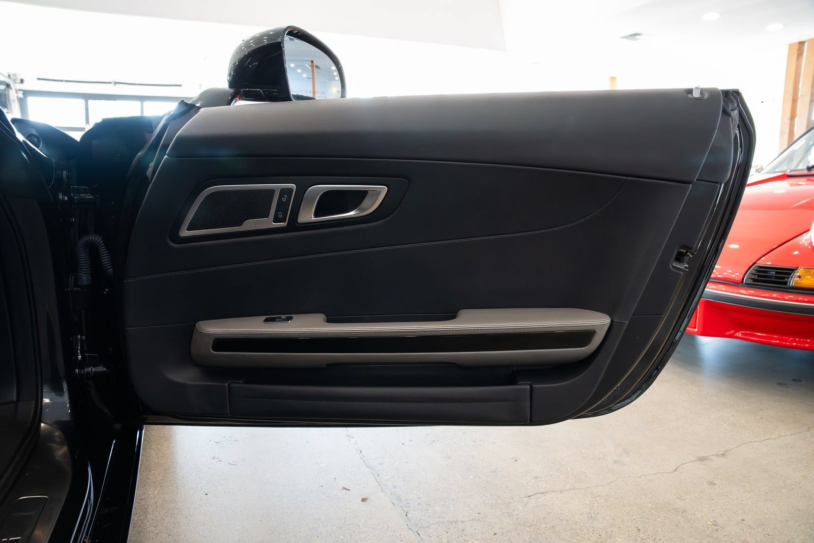Used 2017 Mercedes-Benz AMG GT Coupe w/ Lane Tracking Package image 20