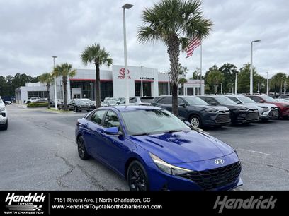 Used 2021 Hyundai Elantra SEL w/ Convenience Package