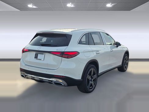 Used 2026 Mercedes-Benz GLC 300 4MATIC image 8