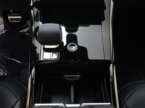 New 2027 Land Rover Range Rover Sport Dynamic SE AWD/4WD image 14