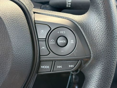 Used 2024 Toyota Corolla LE FWD image 18