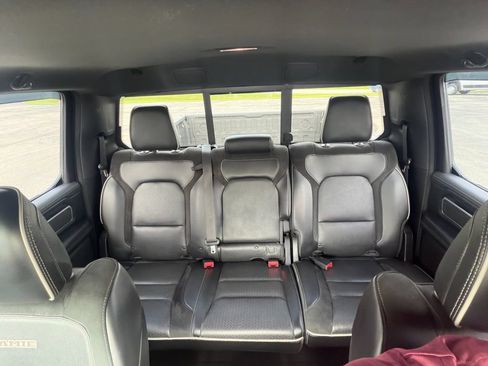 Used 2019 RAM 1500 Laramie AWD/4WD image 21