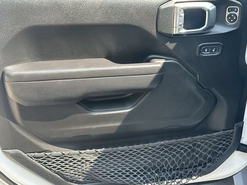 Used 2022 Jeep Wrangler Unlimited Sport w/ Sun And Sound Package AWD/4WD image 10