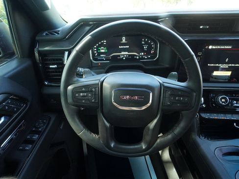 Used 2023 GMC Sierra 1500 AT4 w/ AT4 Premium Package AWD/4WD image 19