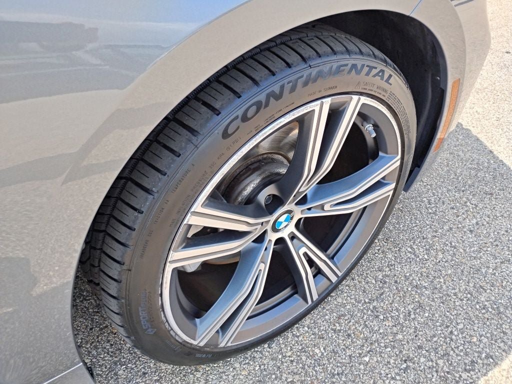 Used 2023 BMW 330i xDrive Sedan w/ Premium Package AWD/4WD image 7