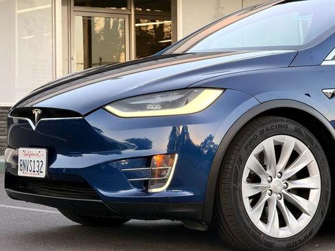 Used 2020 Tesla Model X AWD/4WD image 4