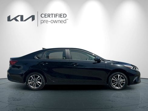 Certified 2024 Kia Forte LXS FWD image 3