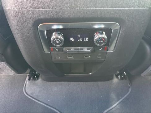 New 2026 GMC Yukon Elevation w/ Elevation Premium Package AWD/4WD image 27