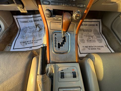 Used 2005 Subaru Outback 3.0R L.L. Bean image 15
