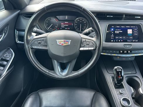 Certified 2023 Cadillac XT4 Premium Luxury image 14