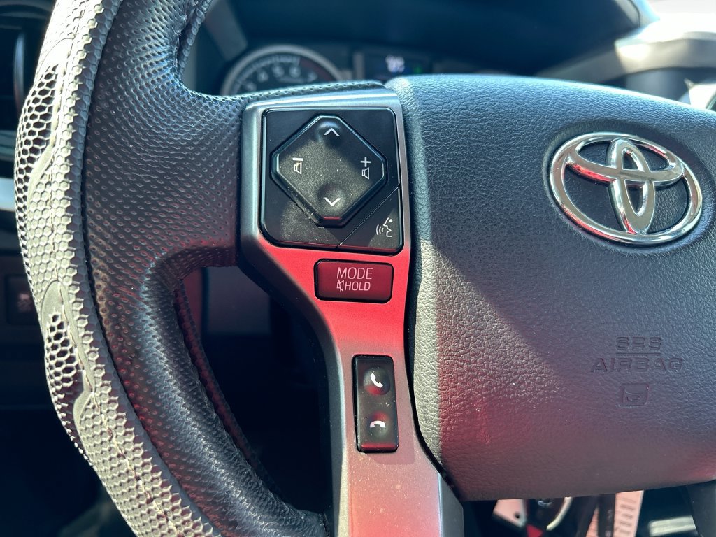 Used 2022 Toyota Tacoma SR5 RWD image 16