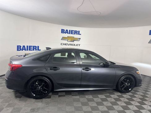 Used 2024 Honda Civic Sport image 6