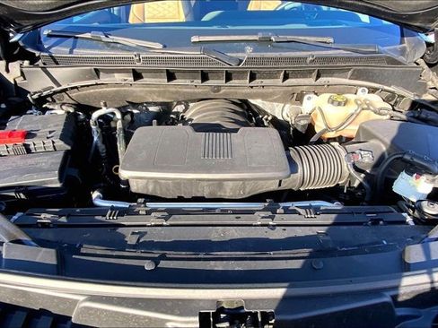 Used 2023 Cadillac Escalade Premium Luxury w/ Performance Package image 9