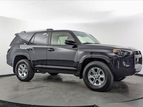 Used 2024 Toyota 4Runner SR5 RWD image 11