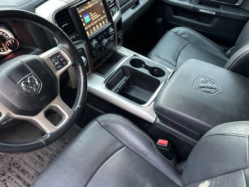 Used 2017 RAM 1500 Laramie w/ Convenience Group image 7